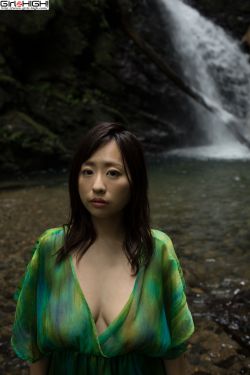 边程个人资料